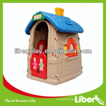 Indoor Plastic Kids Playhouse for Role Play, small Cubby House LE.WS.004                
                                    Quality Assured